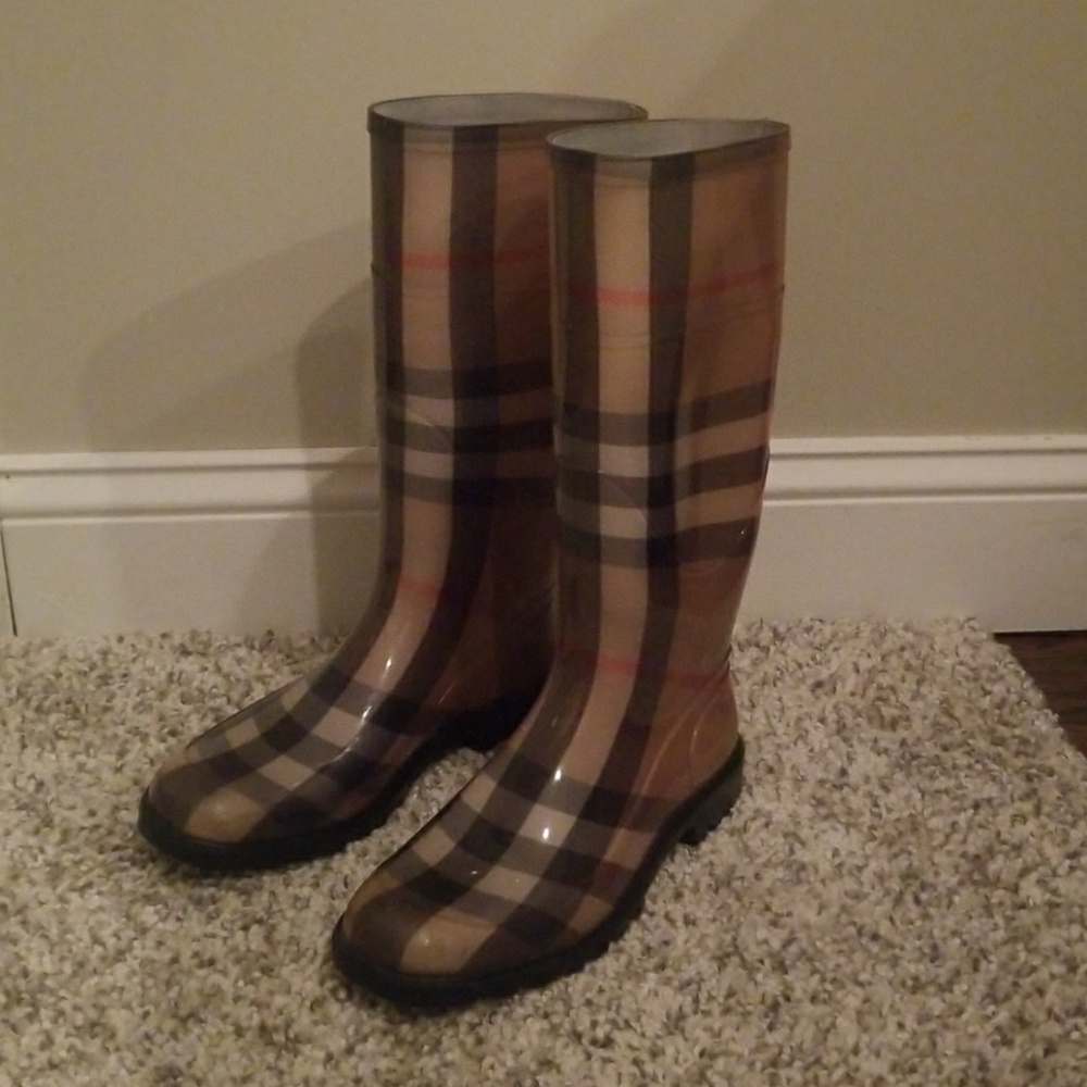Rain boots